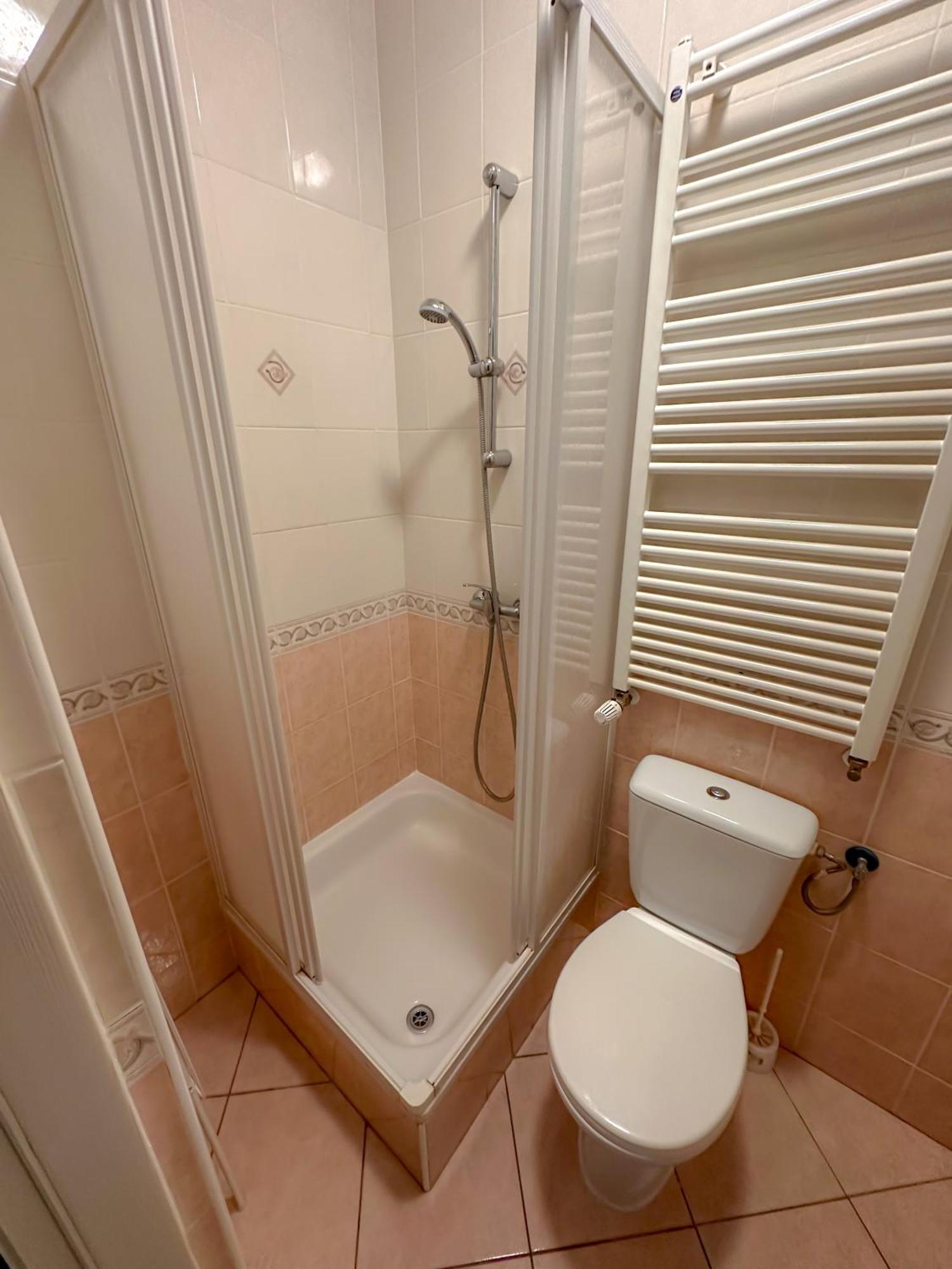 Goscinne Voyager Homestay
